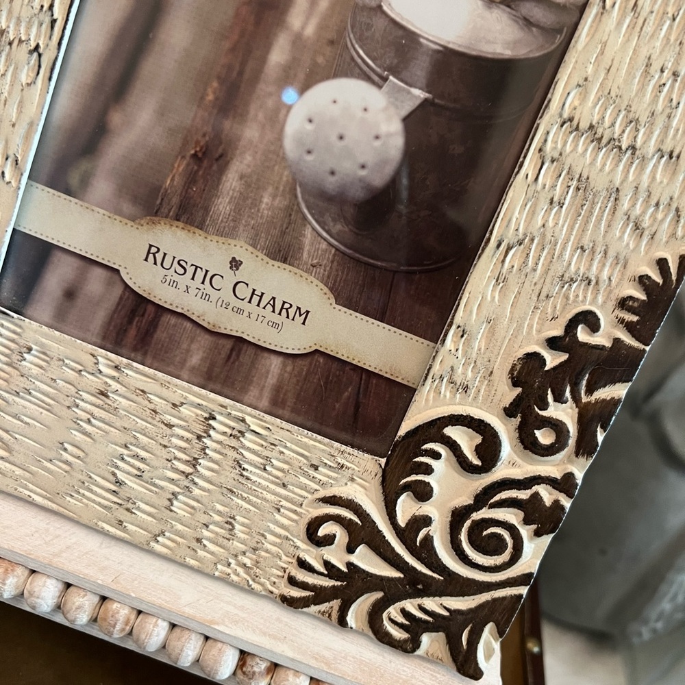 Rustic Charm Picture Frame - Picture 2 of 3